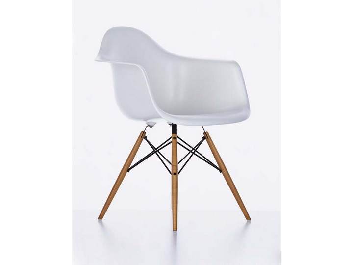 Znany i oryginalny model fotela - krzesła od znanych projektantów Charles & Ray Eames.